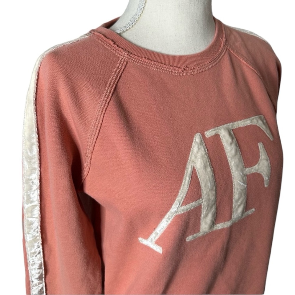 ABERCROMBIE CREW NECK SWEATER